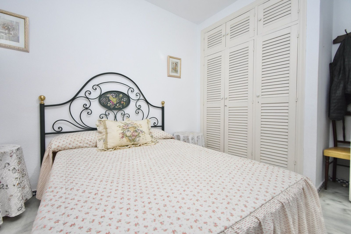 Apartment for sale in Fuengirola, Málaga, Spain