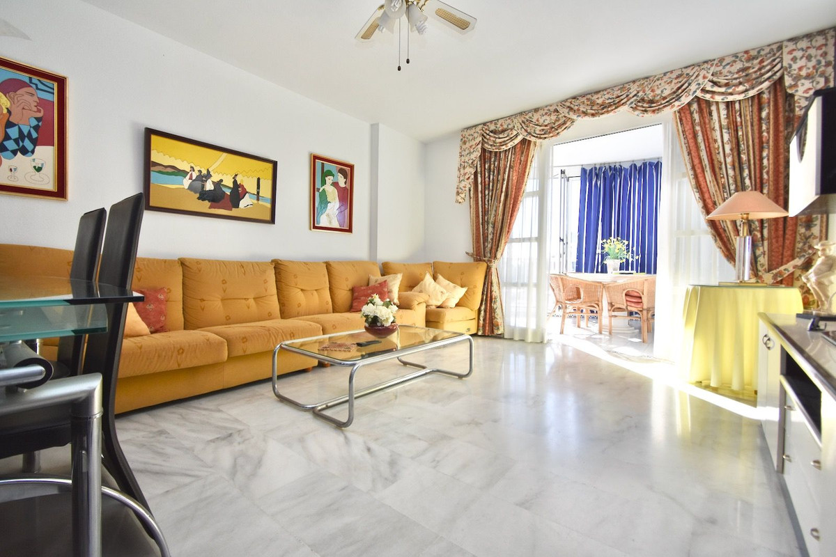 Apartment for sale in Fuengirola, Málaga, Spain