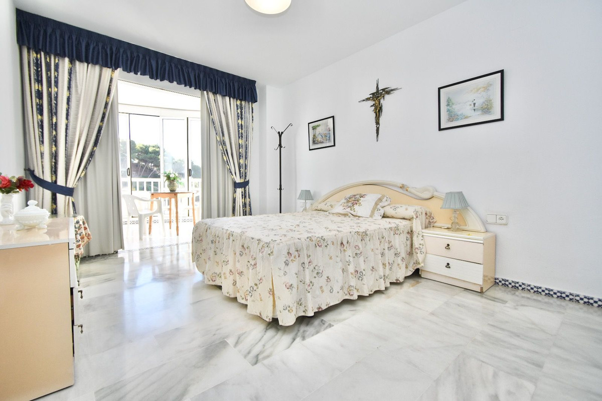 Apartment for sale in Fuengirola, Málaga, Spain