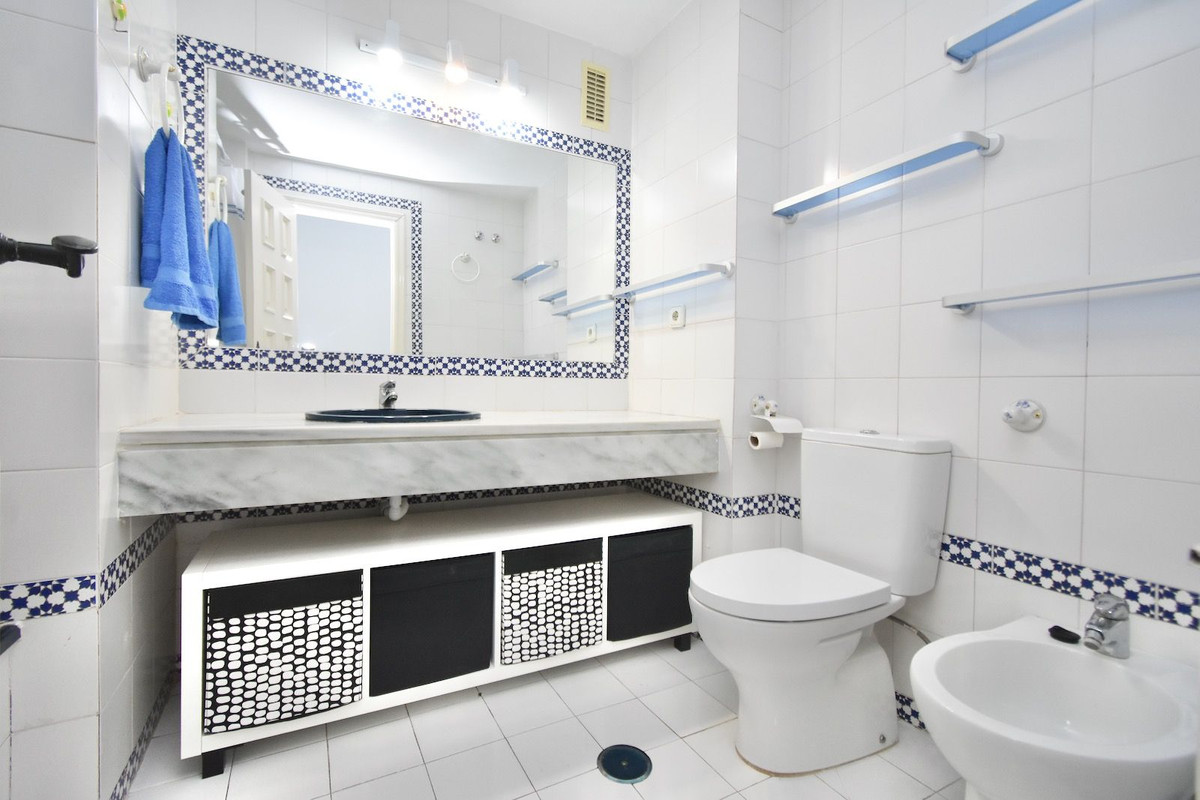 Apartment for sale in Fuengirola, Málaga, Spain