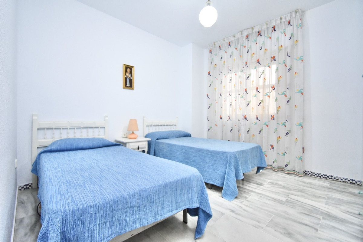 Apartment for sale in Fuengirola, Málaga, Spain