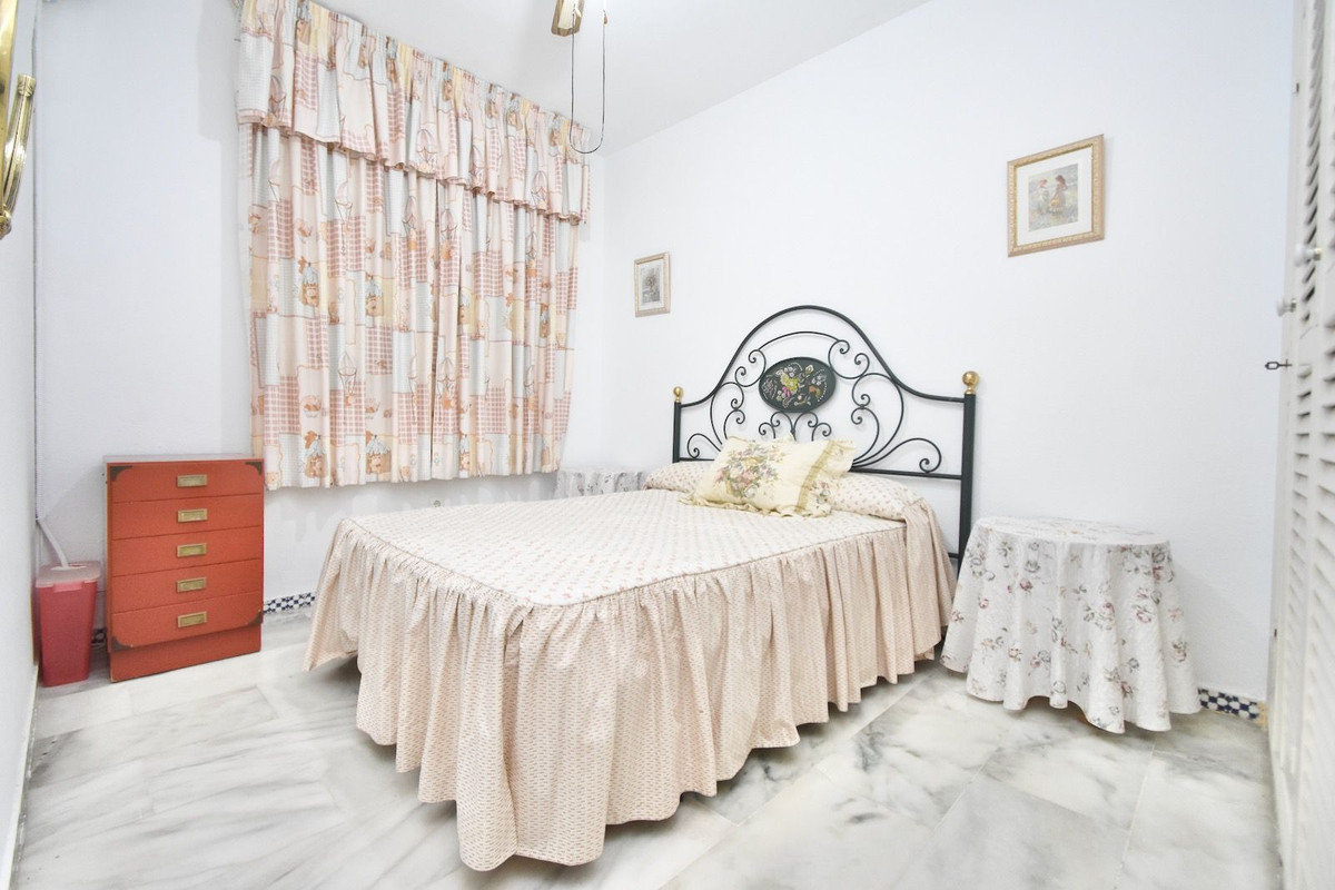 Apartment for sale in Fuengirola, Málaga, Spain