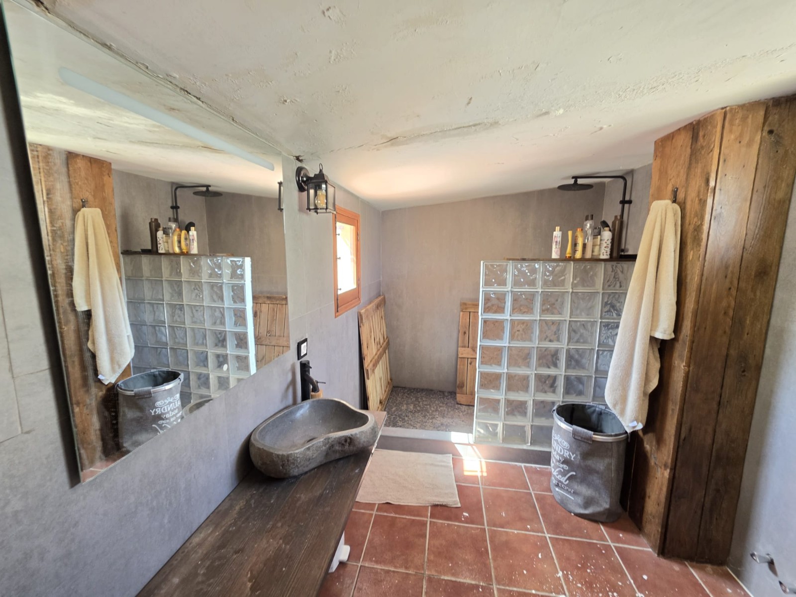 Commercial Property for sale in Monóvarmonóver, Alicante, Spain