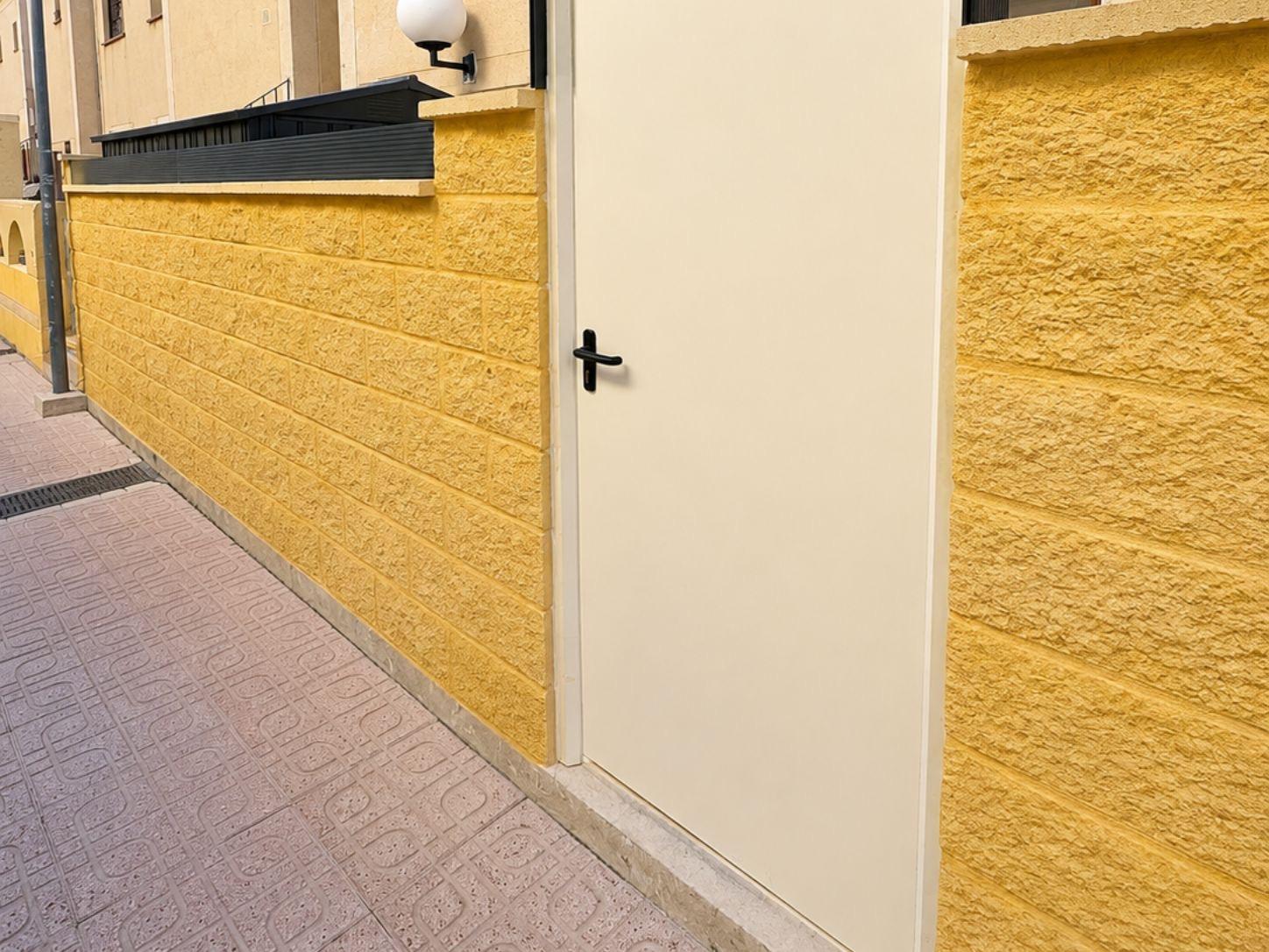 Bungalow for sale in Torrevieja, Alicante, Spain