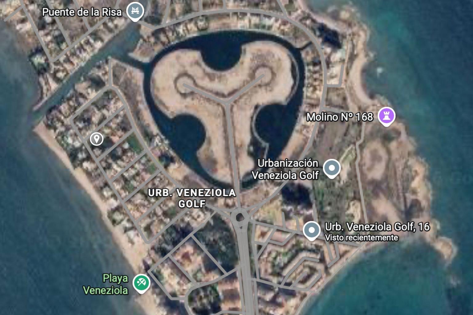 Finca en venta en La Manga Del Mar Menor