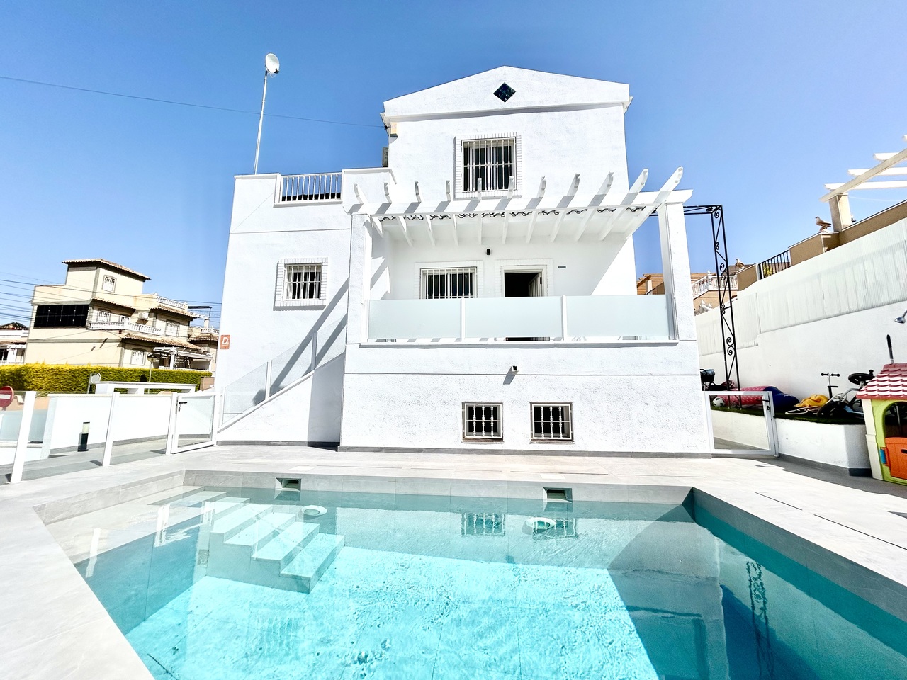 Villa for sale in Villamartin, Alicante, Spain