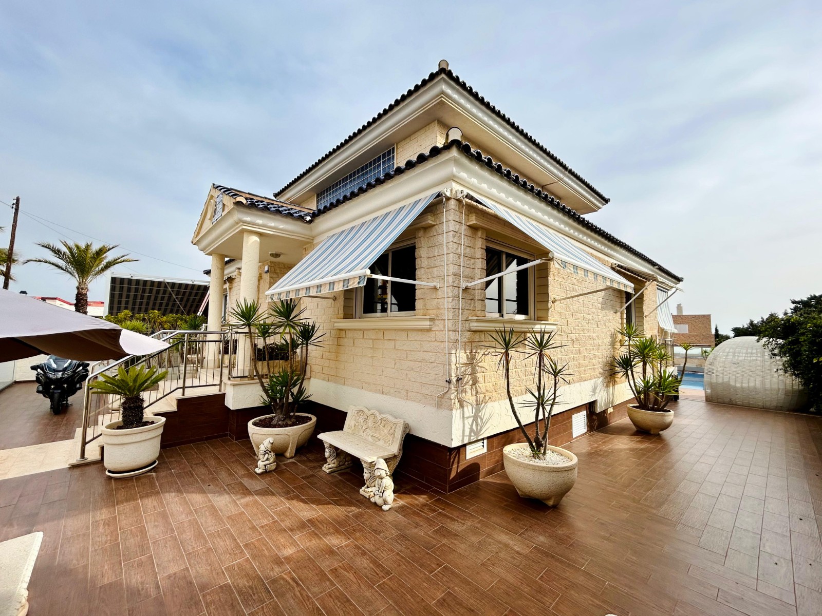 Villa for sale in Torrevieja, Alicante, Spain