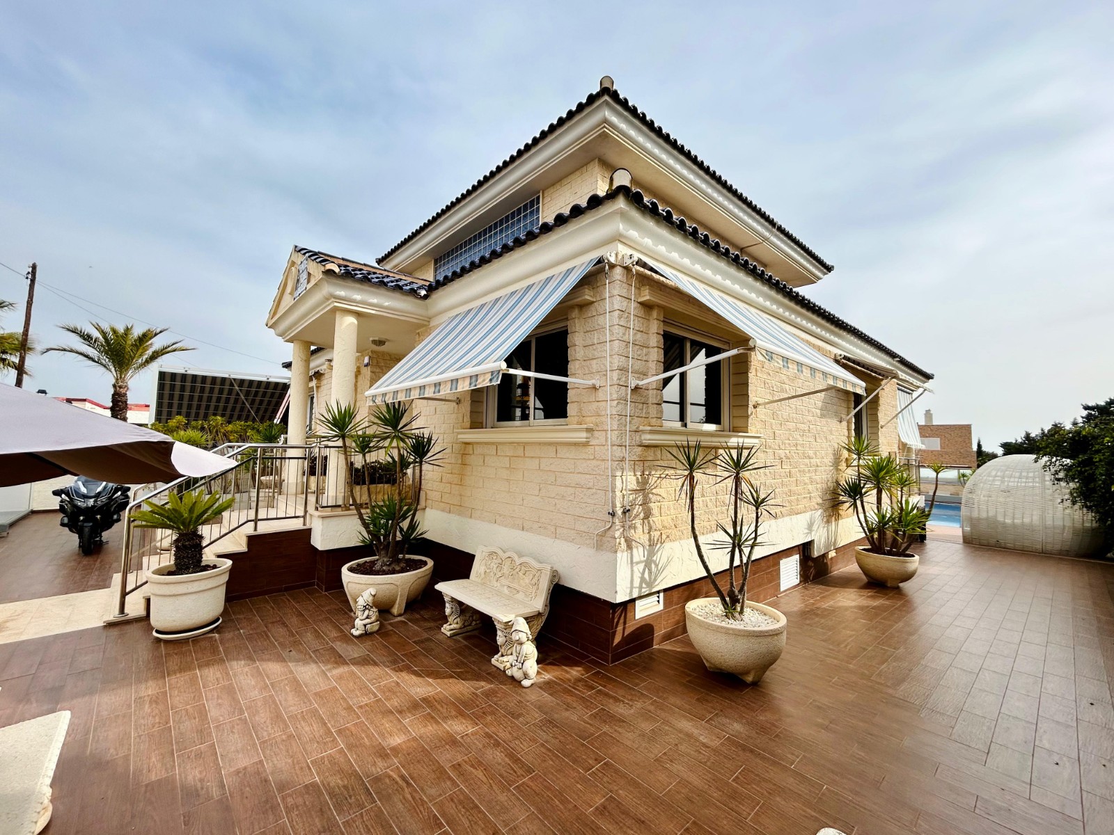Villa for sale in Torrevieja, Alicante, Spain