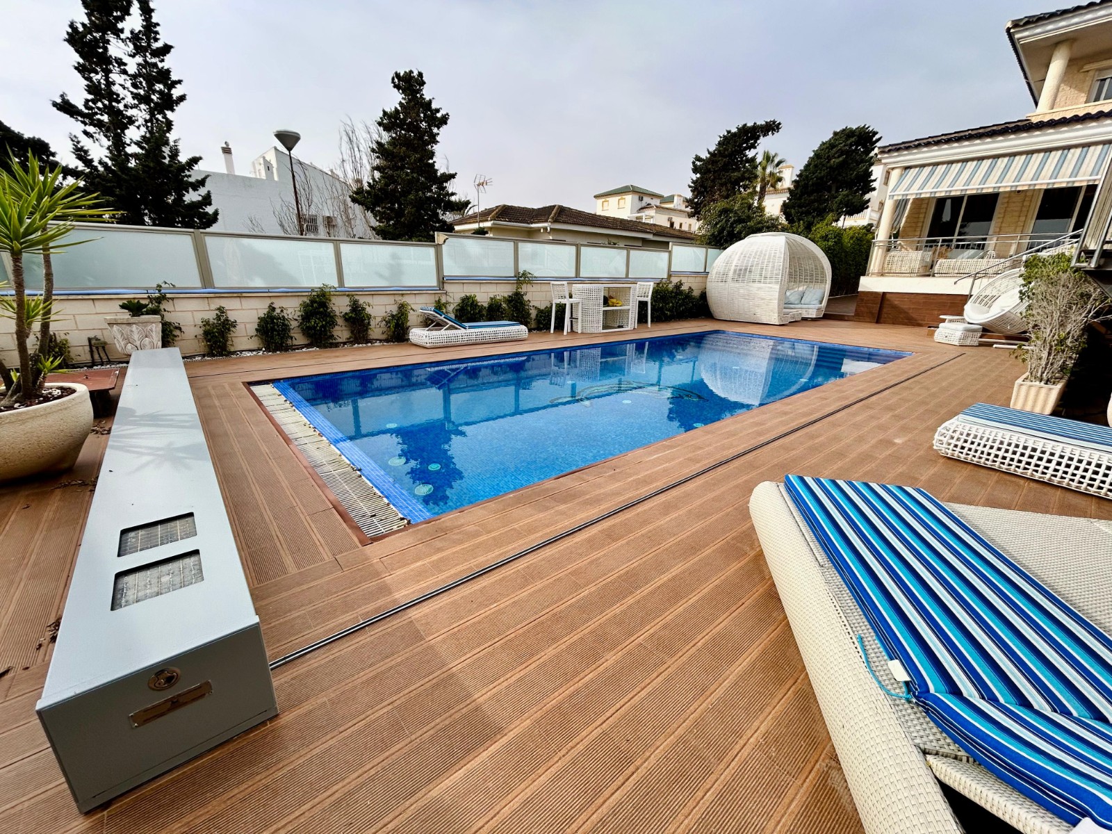Villa for sale in Torrevieja, Alicante, Spain