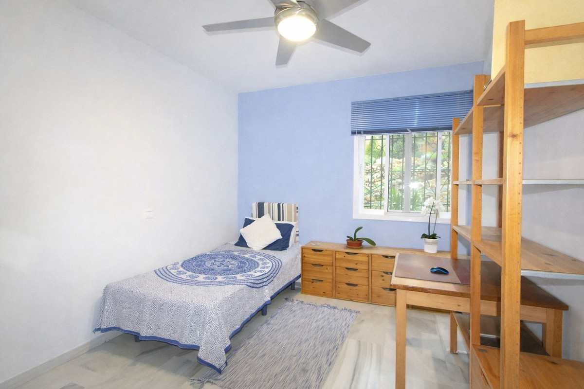 Apartment for sale in Miraflores, Málaga, Spain