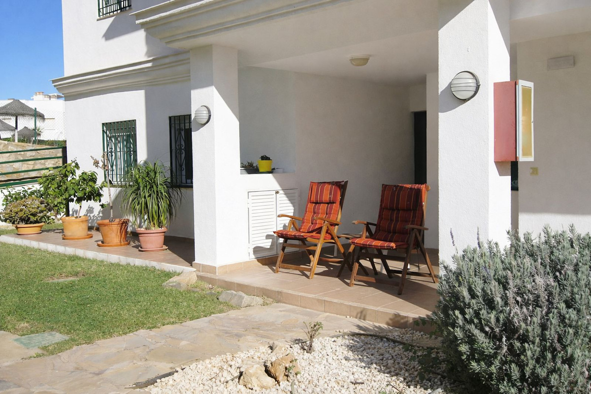 Apartment for sale in Miraflores, Málaga, Spain