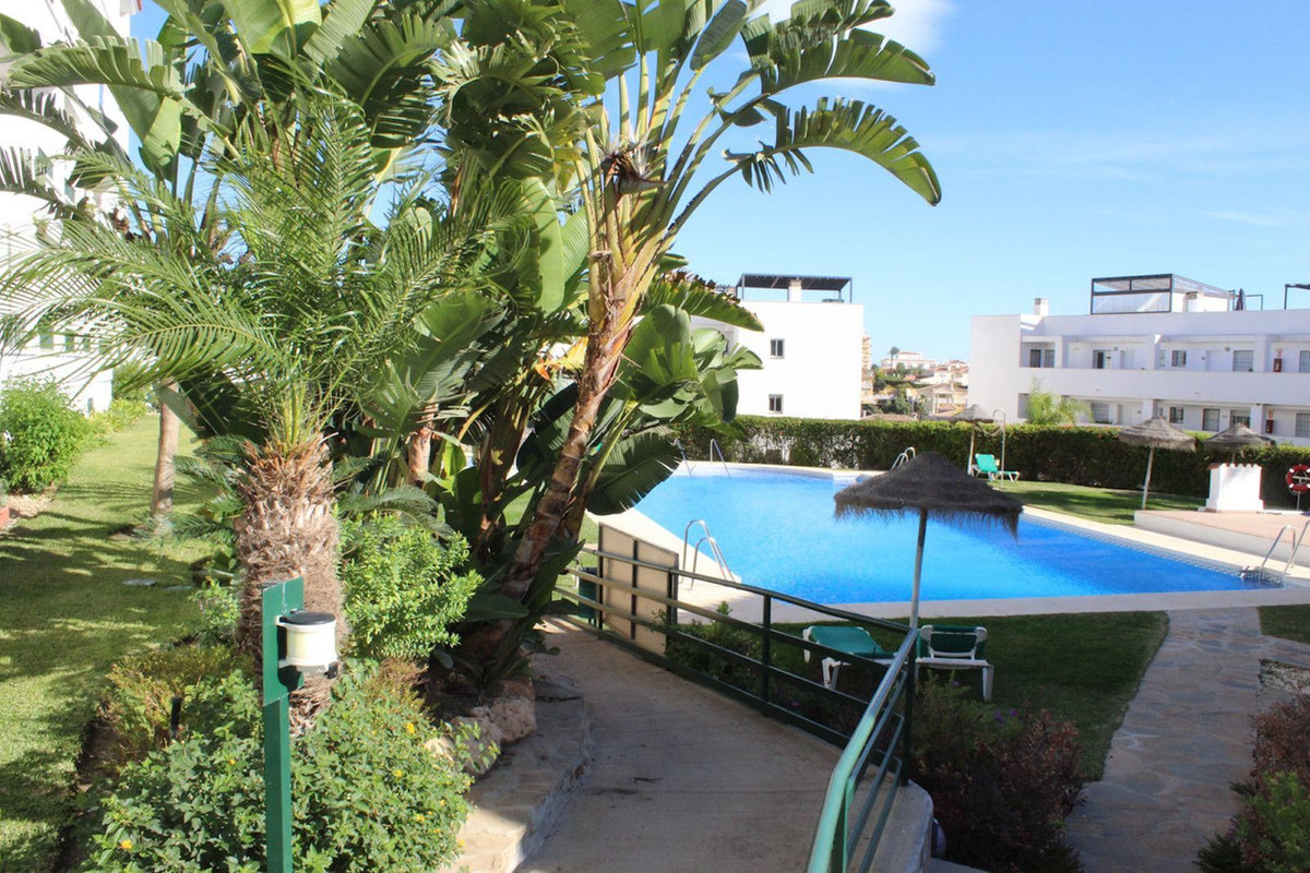 Apartment for sale in Miraflores, Málaga, Spain