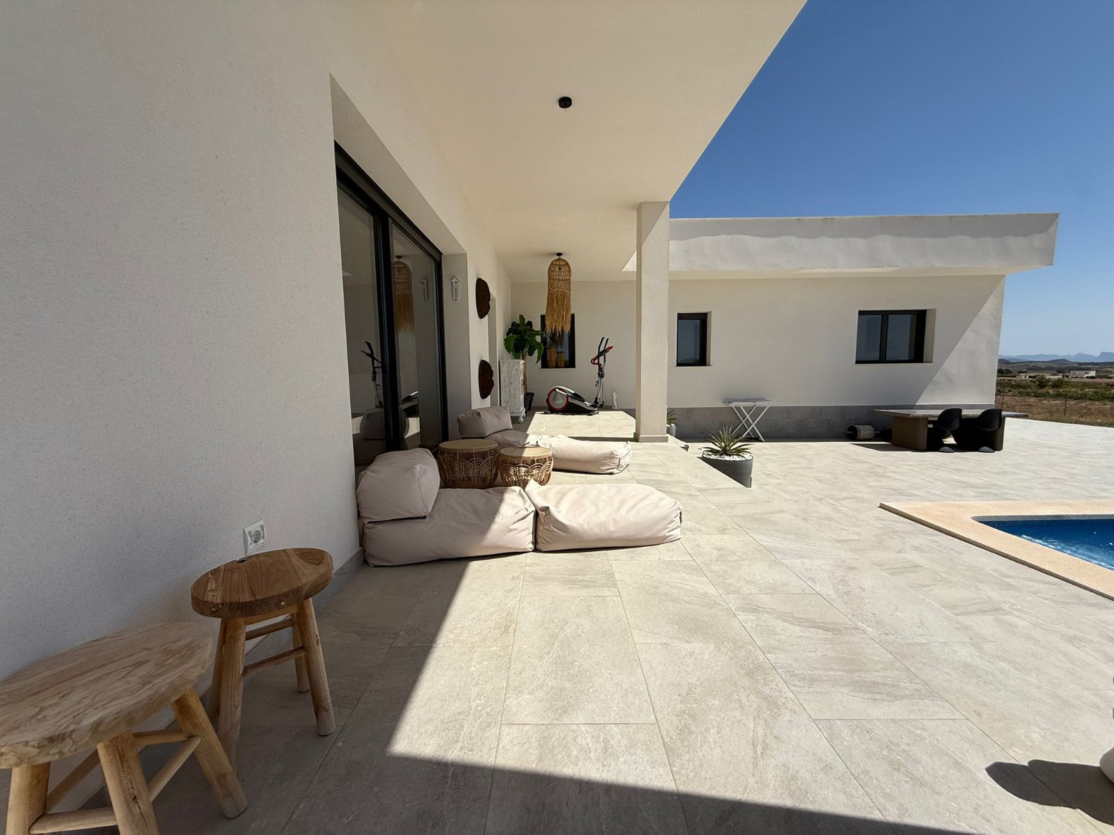 Villa for sale in Pinoso, Alicante, Spain