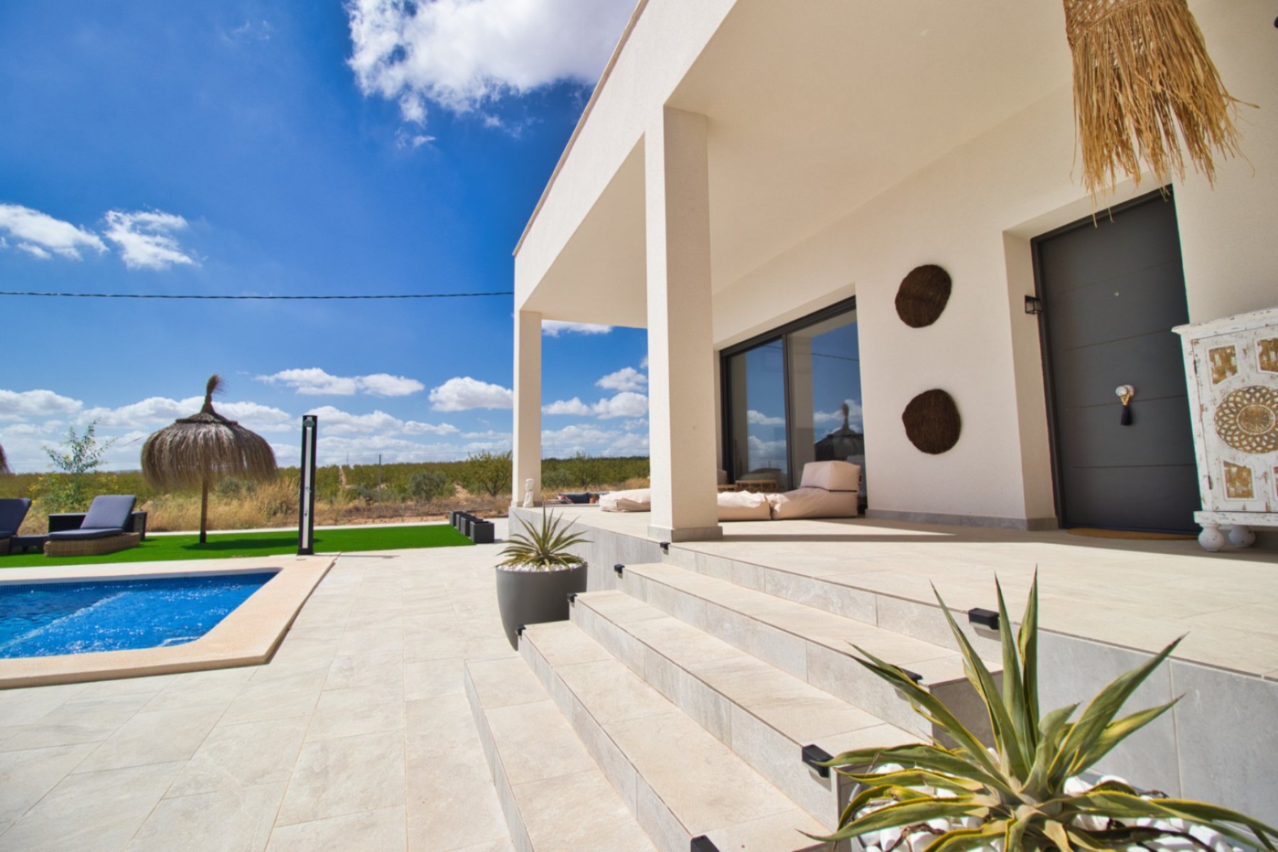 Villa for sale in Pinoso, Alicante, Spain