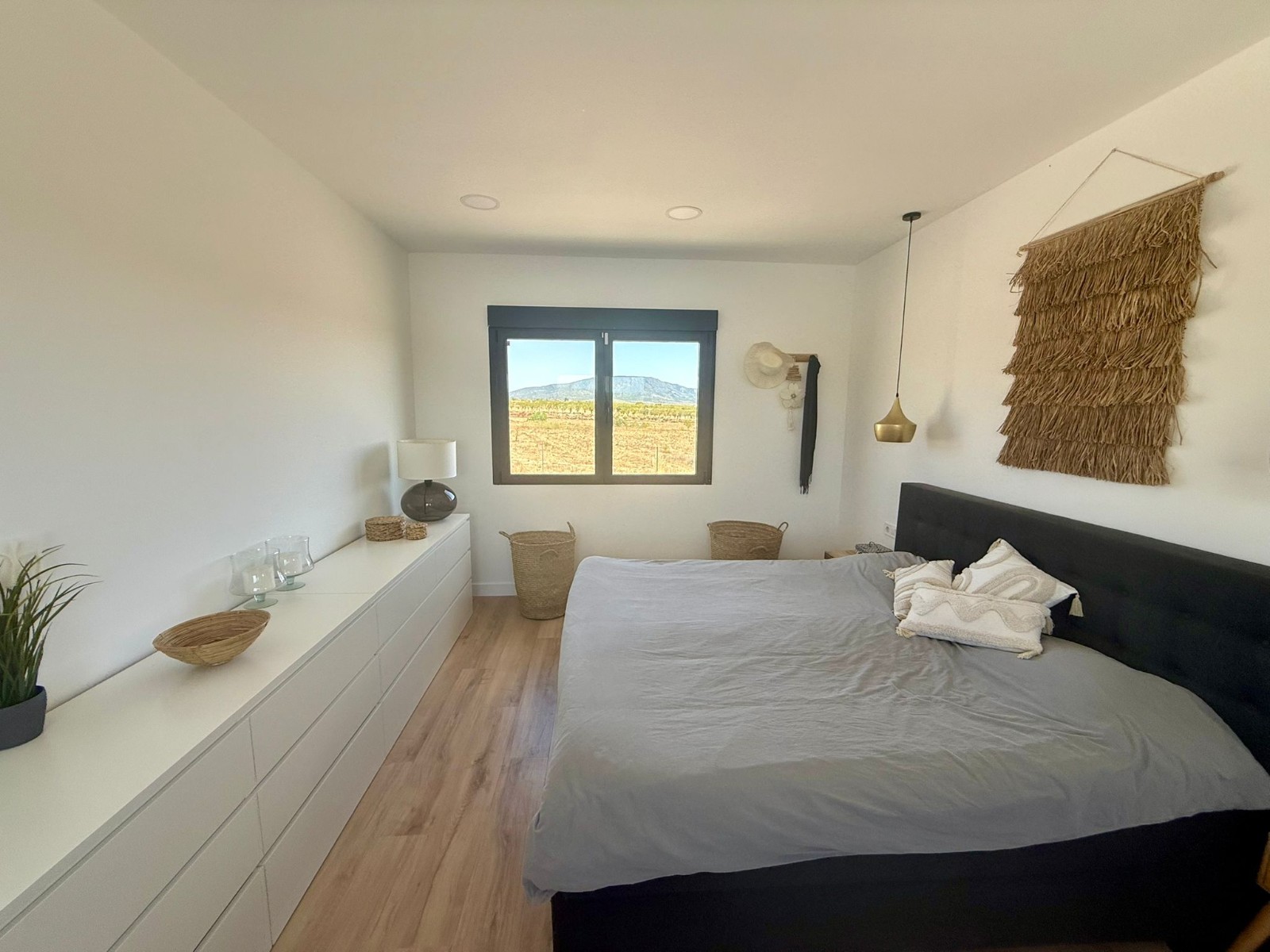 Villa for sale in Pinoso, Alicante, Spain