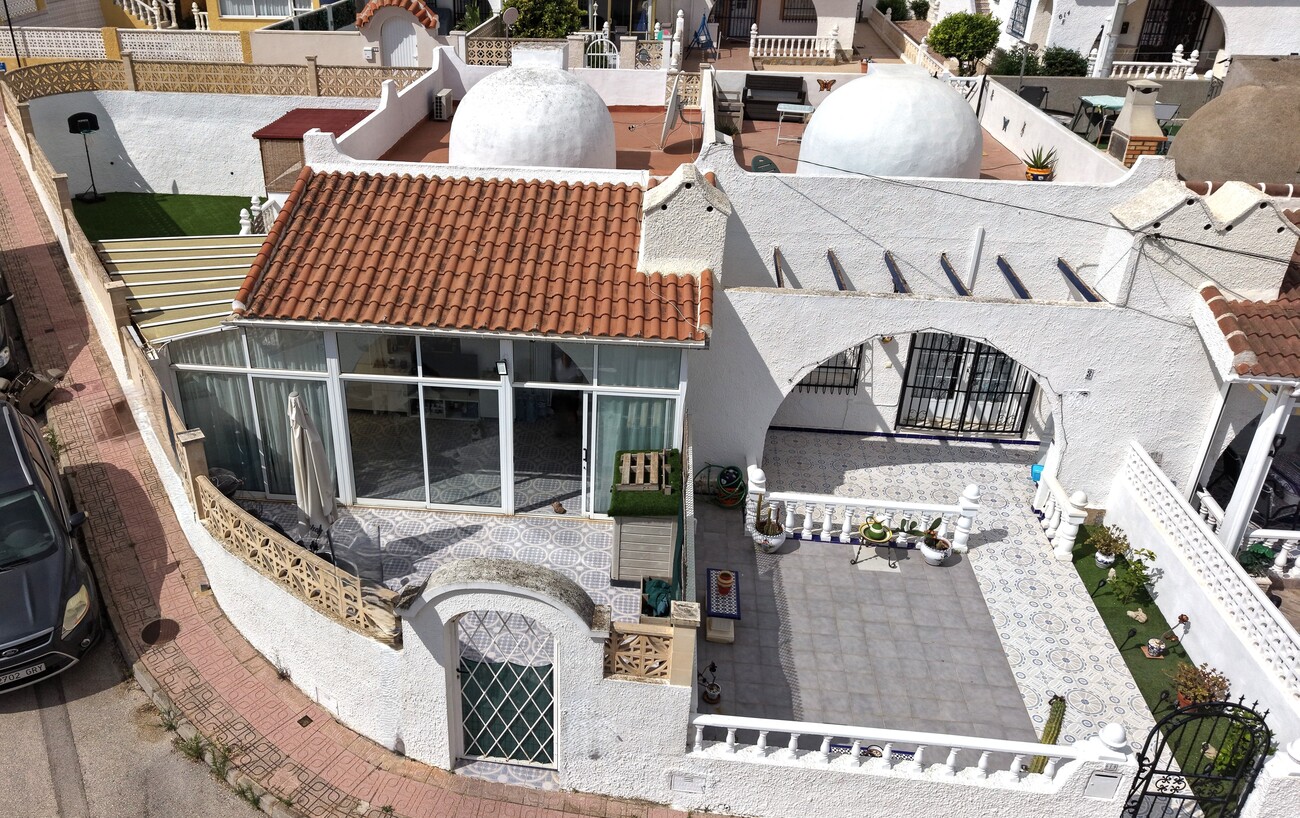 Bungalow for sale in Blue Lagoon, Alicante, Spain
