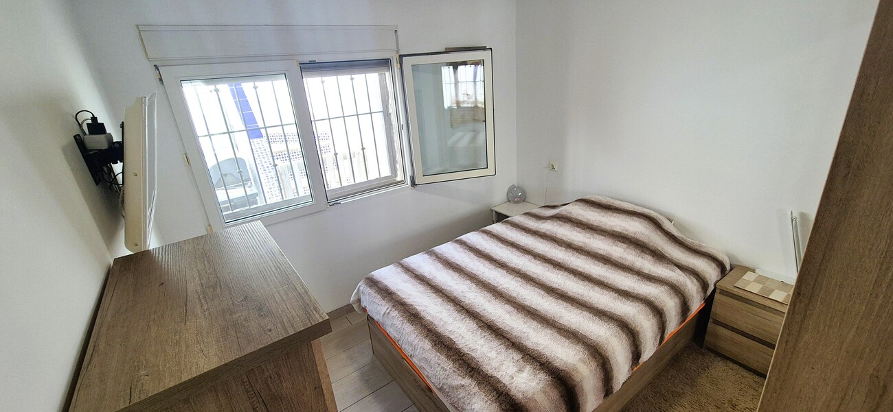 Bungalow for sale in Blue Lagoon, Alicante, Spain