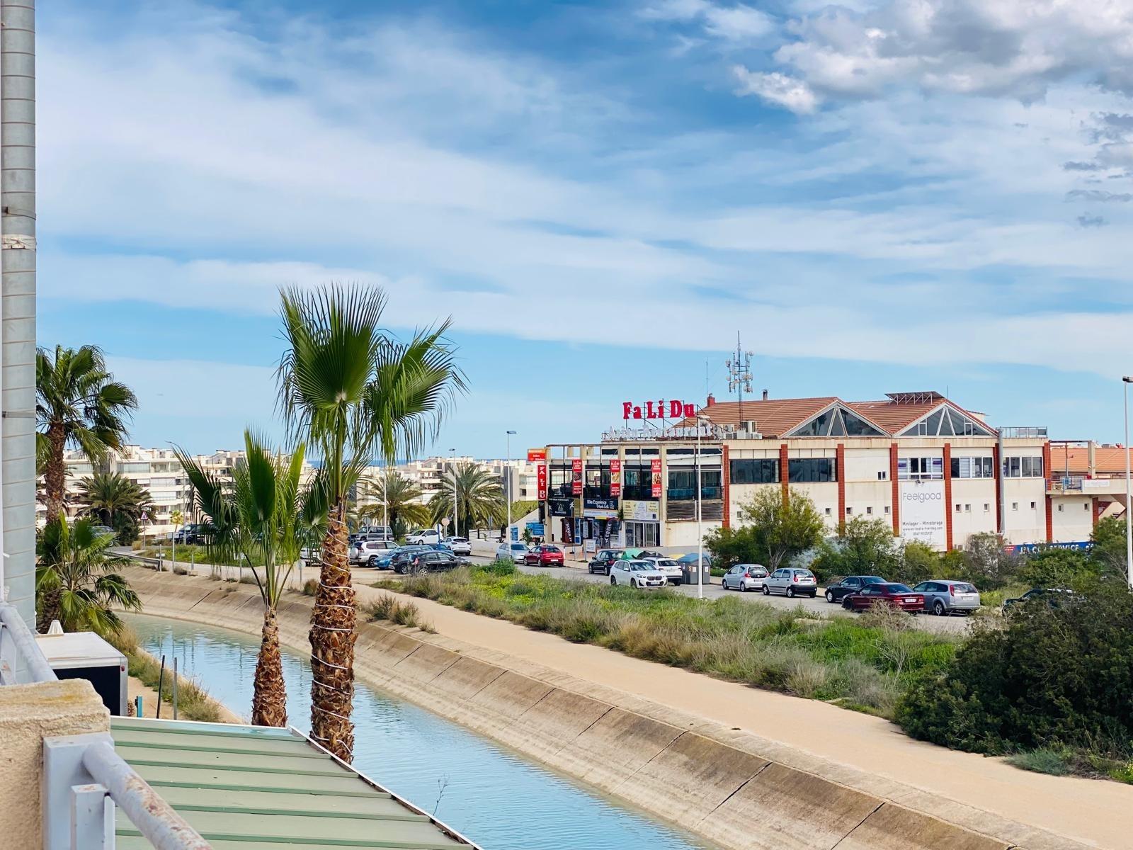 Comercial en venta en Orihuela Costa
