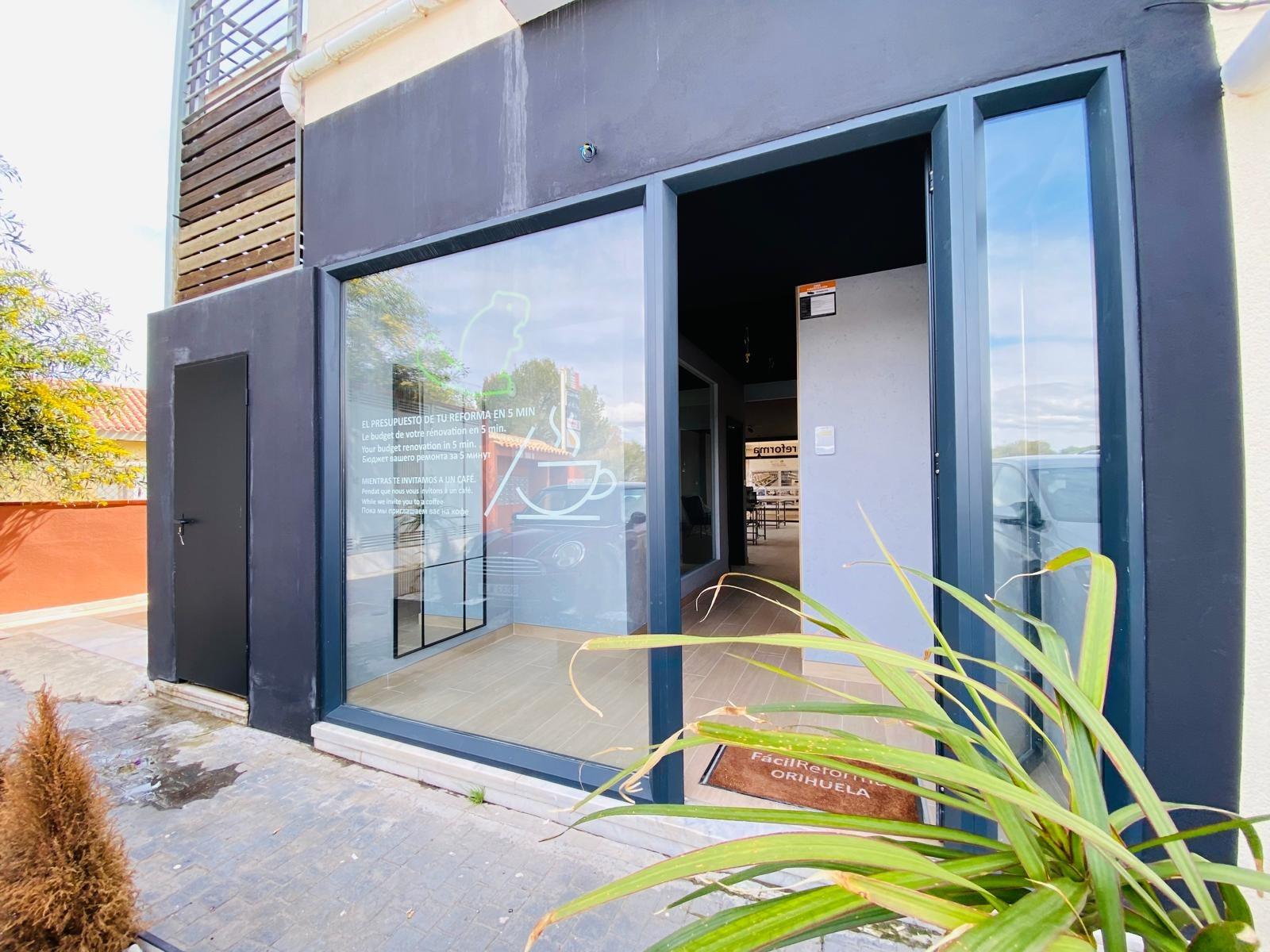 Comercial en venta en Orihuela Costa