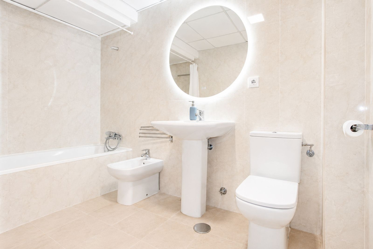 Apartment for sale in Puerto Banus, Málaga, Spain