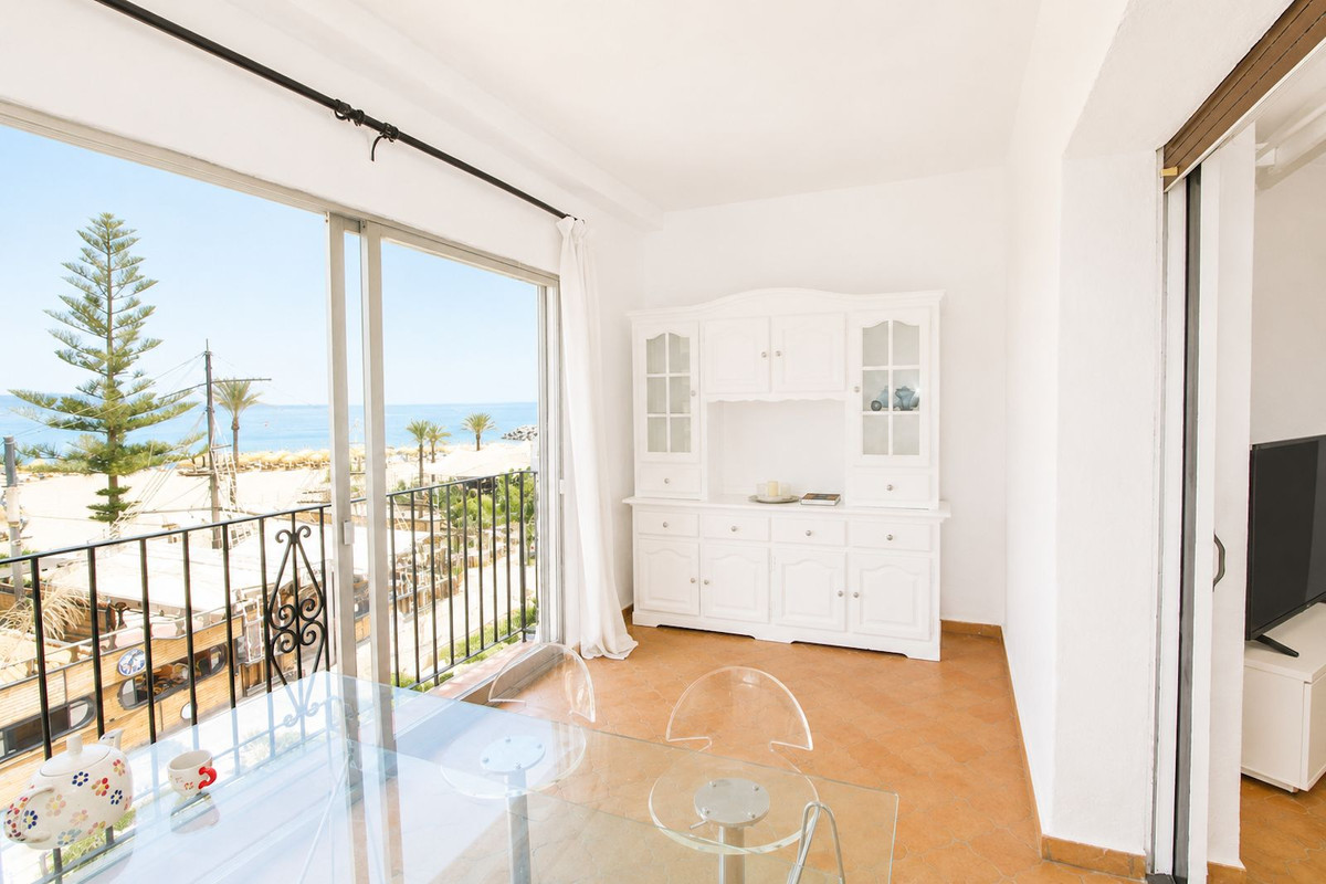 Apartment for sale in Puerto Banus, Málaga, Spain