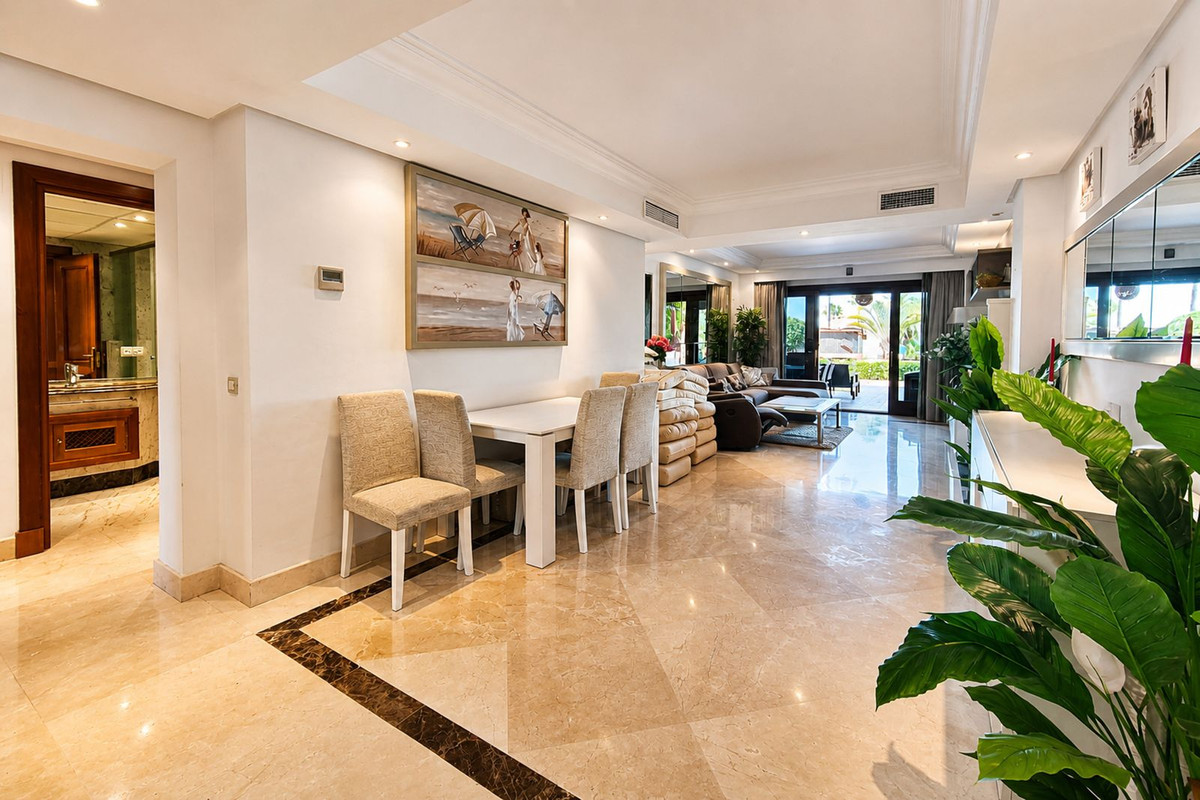 Apartment for sale in Estepona, Málaga, Spain