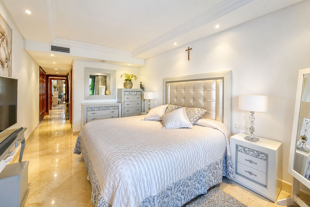 Apartment for sale in Estepona, Málaga, Spain
