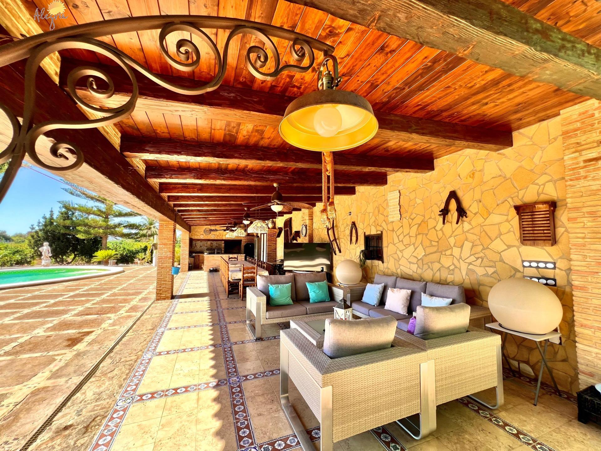 Villa en venta en Almoradi