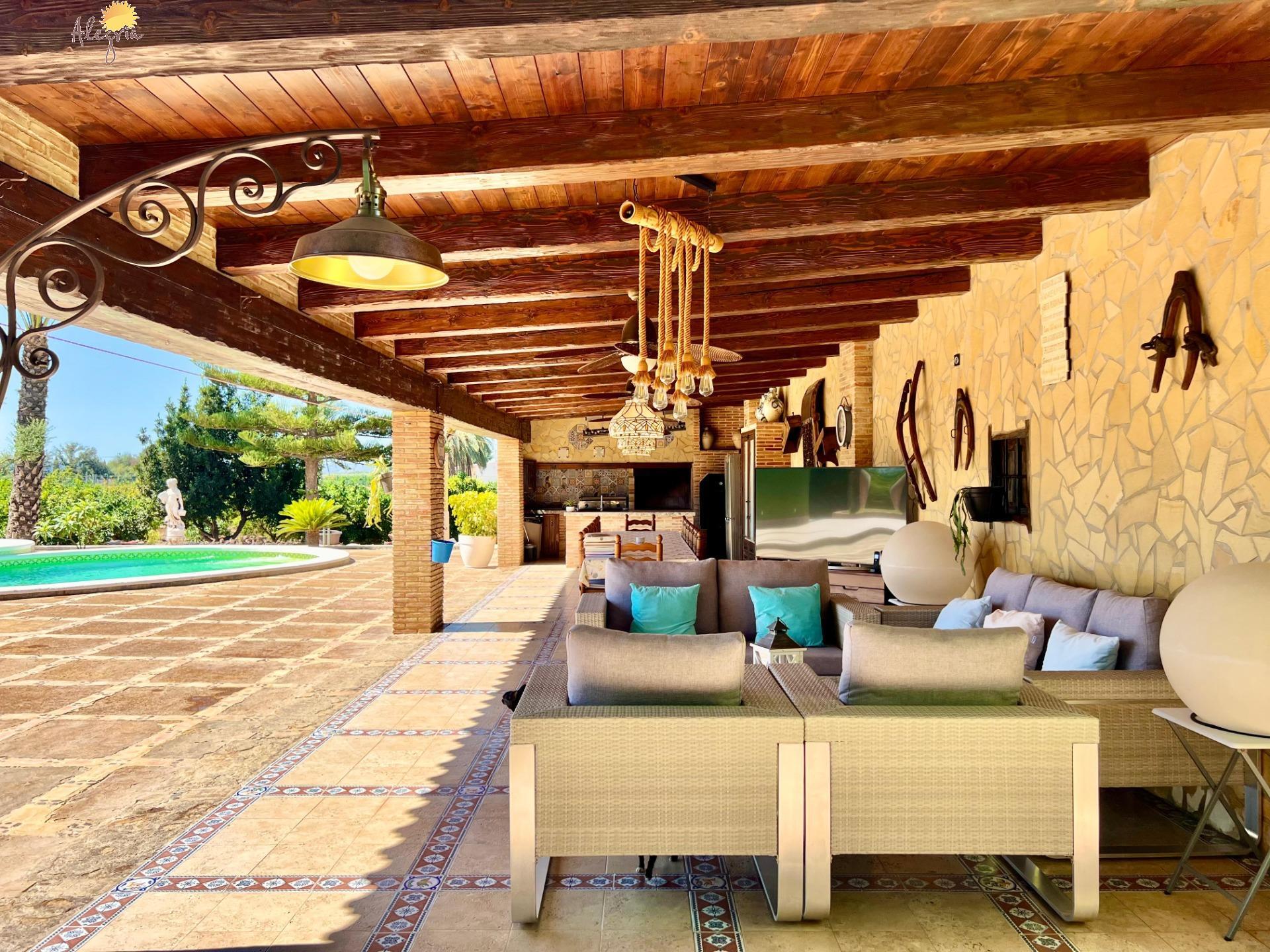 Villa en venta en Almoradi