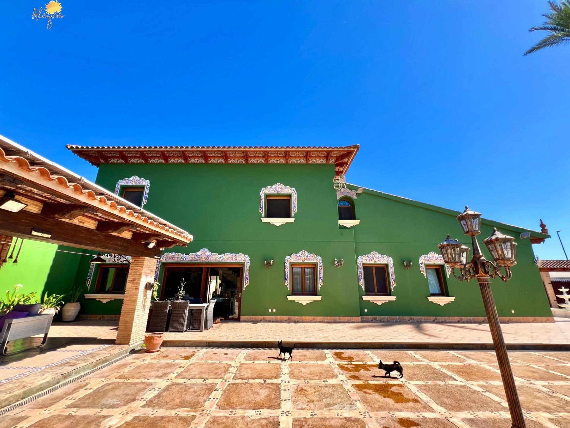 Villa en venta en Almoradi