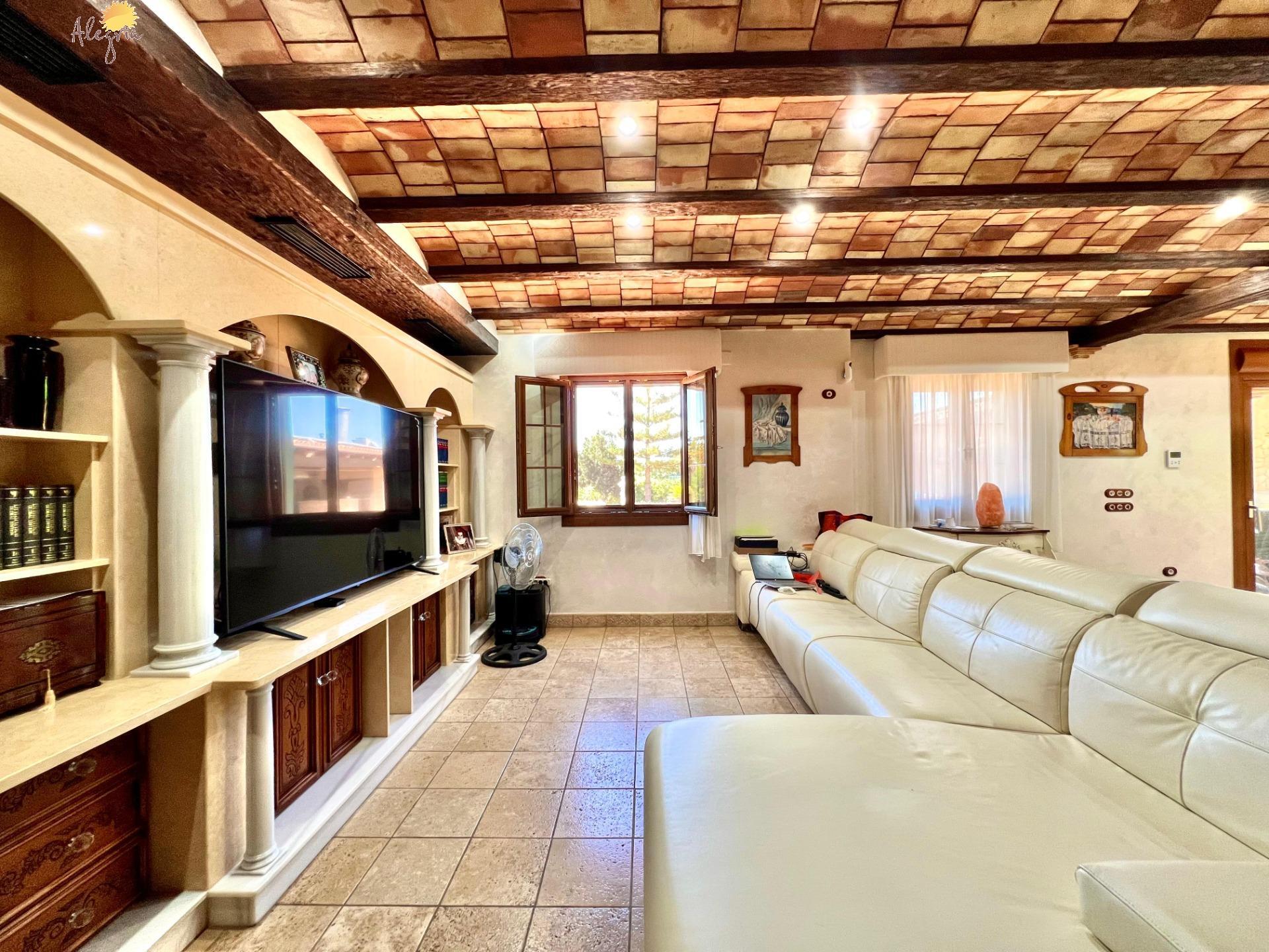 Villa en venta en Almoradi