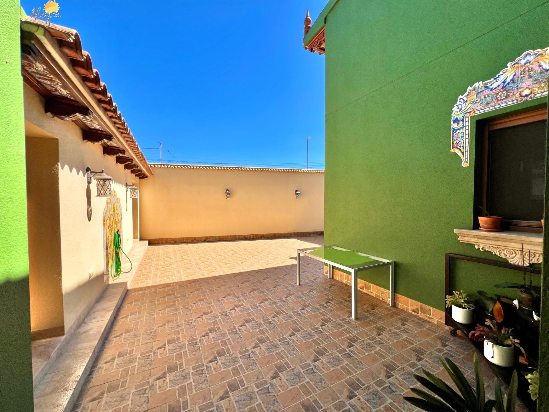 Villa en venta en Almoradi