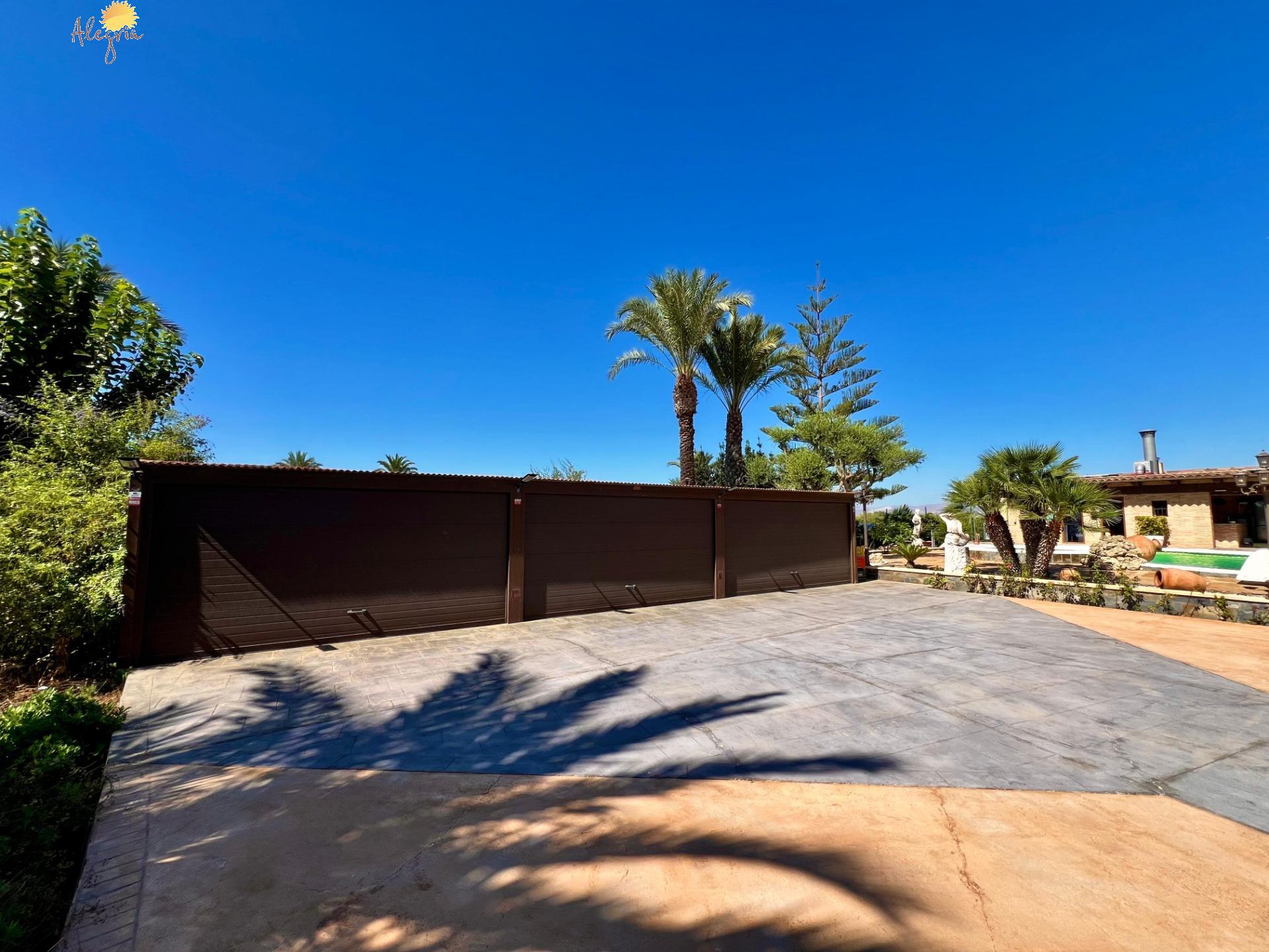 Villa en venta en Almoradi
