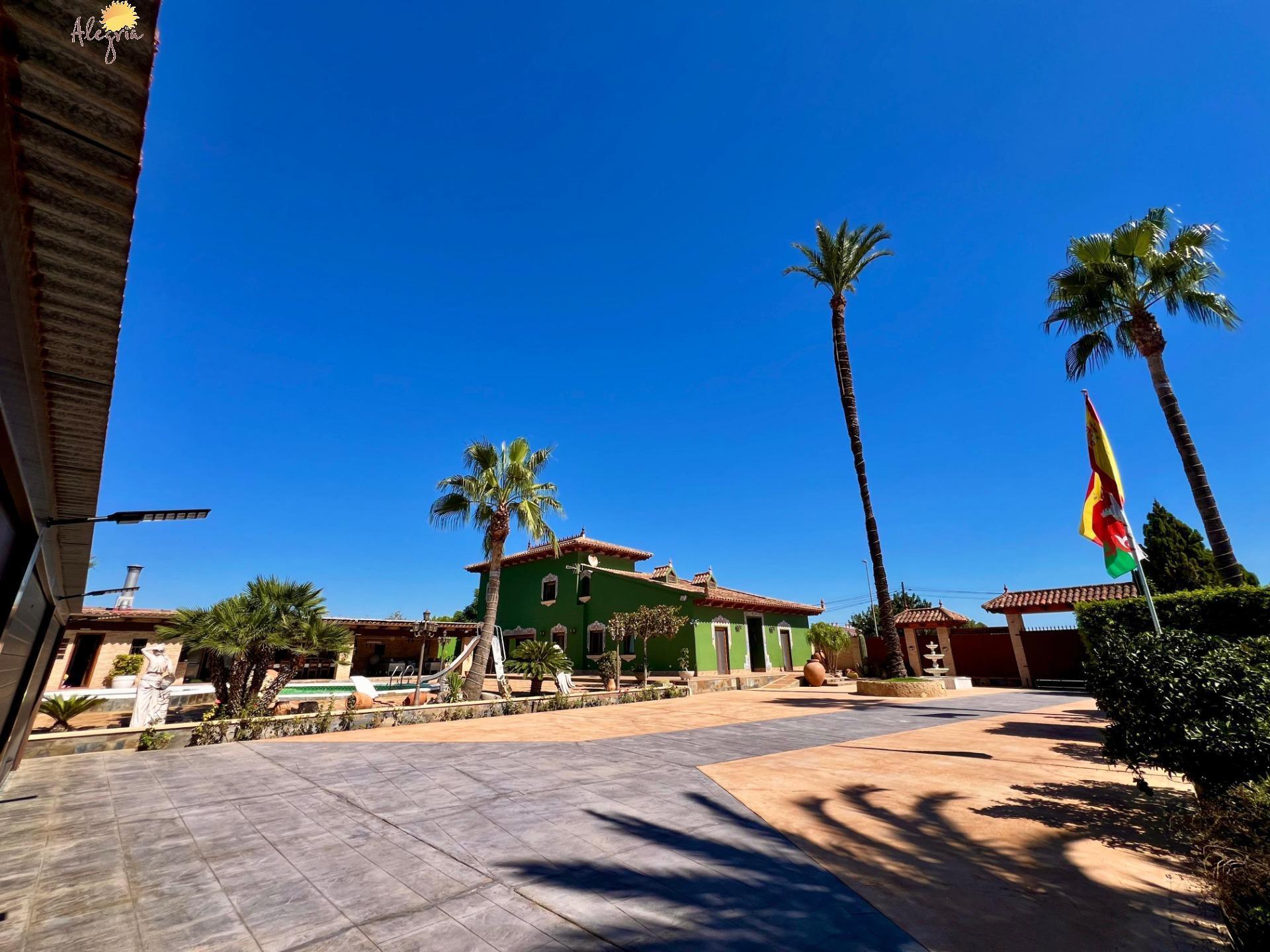 Villa en venta en Almoradi