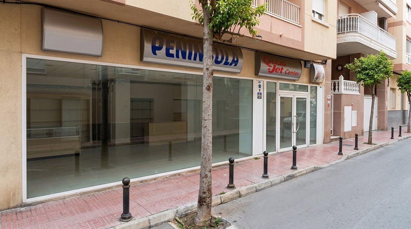 Commercial unit for sale in Torrevieja, Alicante, Spain
