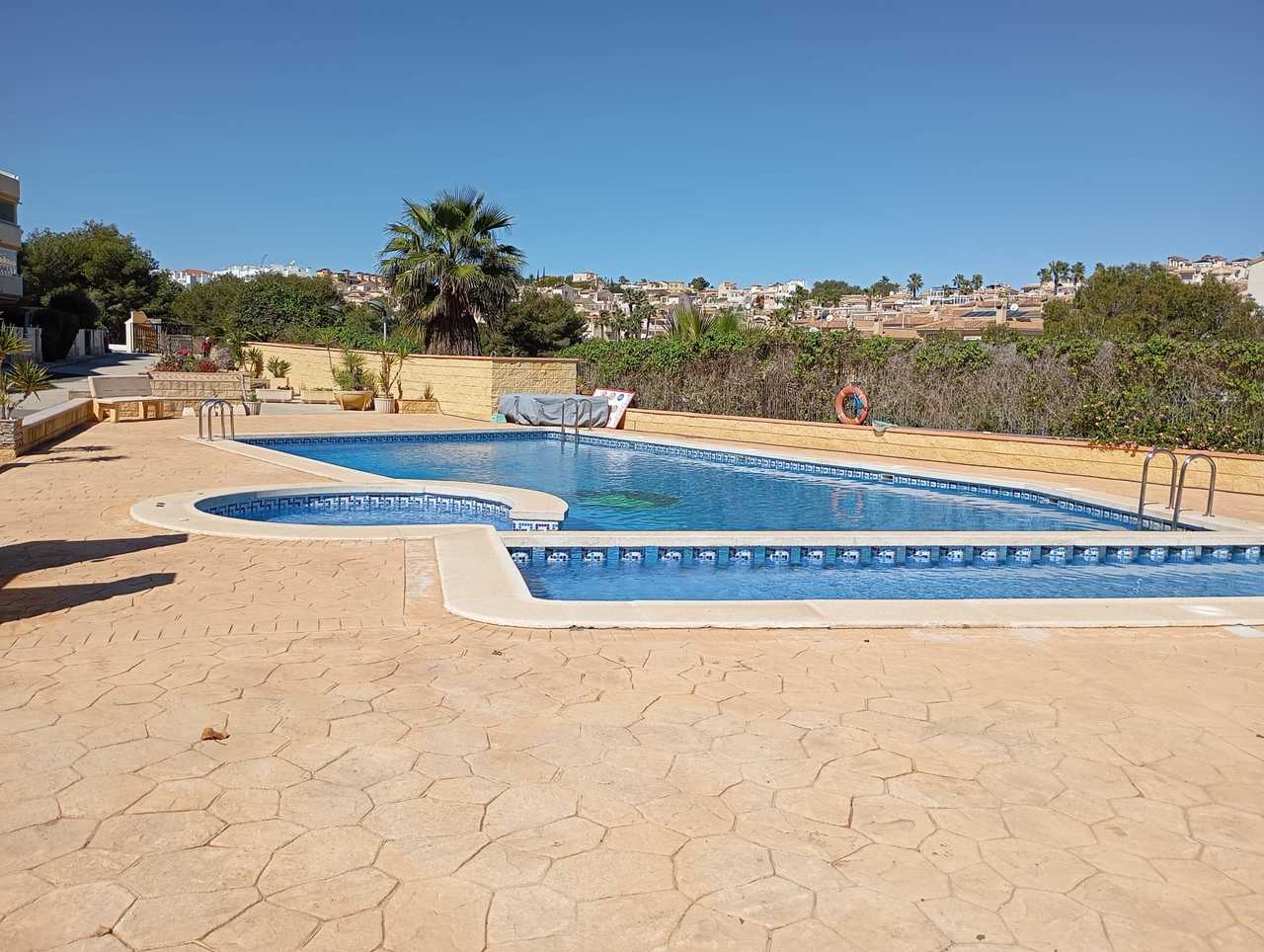 Piso en venta en Villamartin