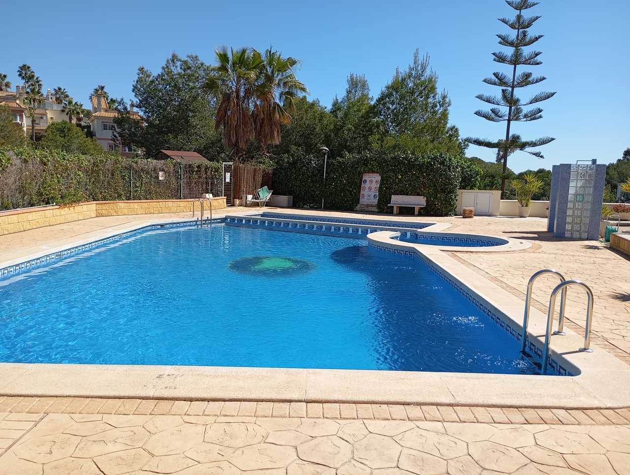 Piso en venta en Villamartin