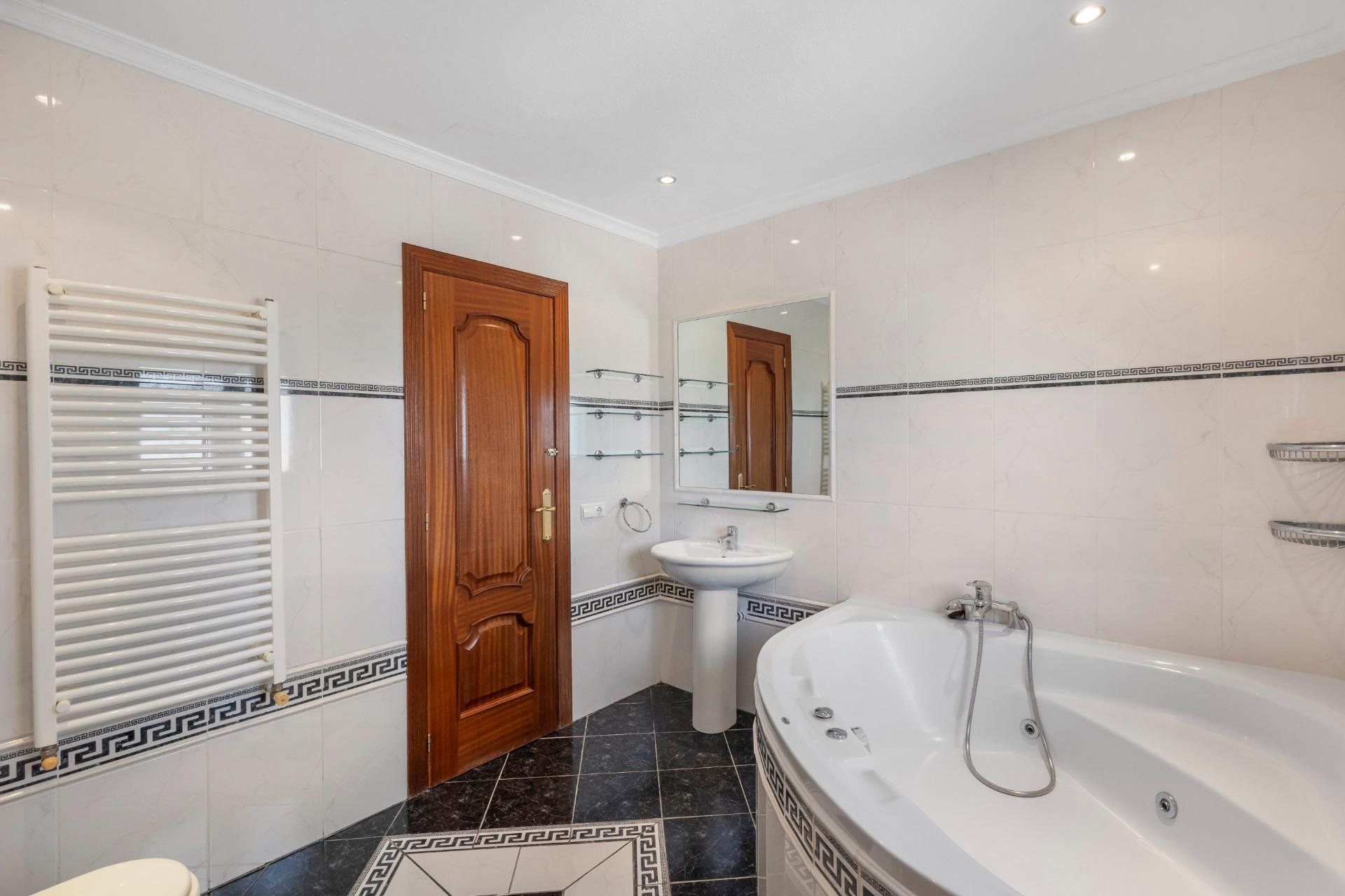 Villa for sale in Rojales, Alicante, Spain