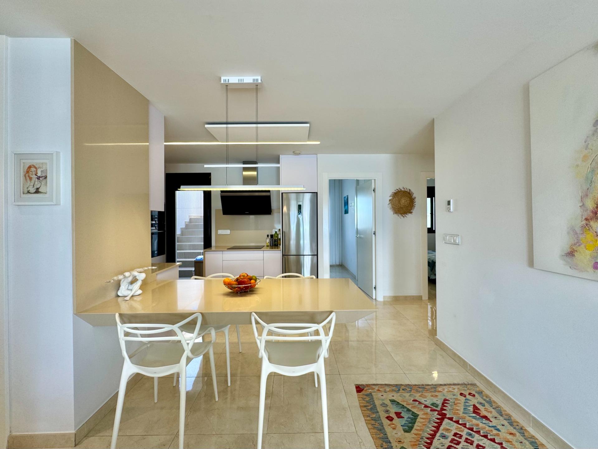 Villa en venta en San Miguel De Salinas