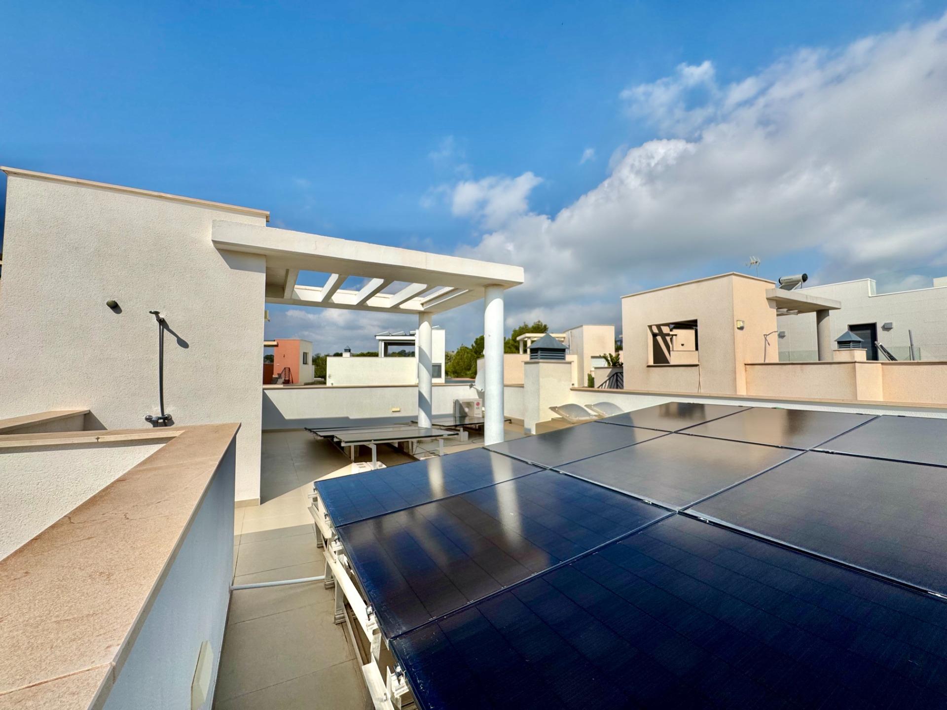 Villa en venta en San Miguel De Salinas