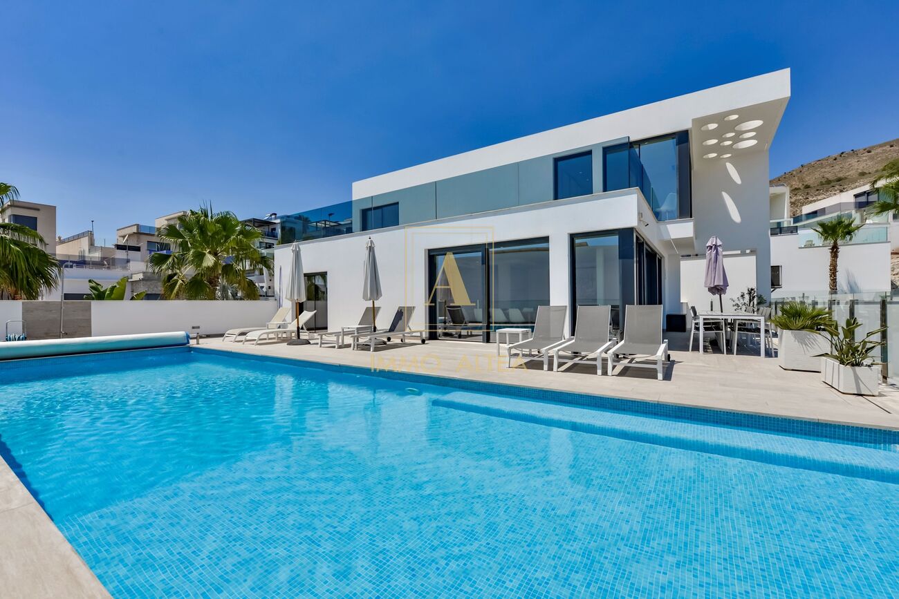 Villa for sale in Finestrat, Alicante, Spain
