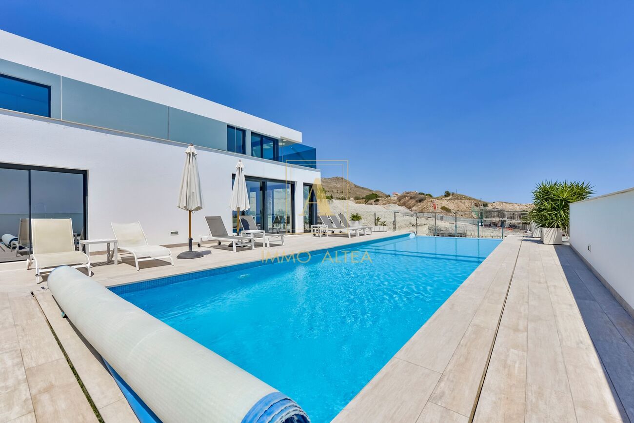 Villa for sale in Finestrat, Alicante, Spain