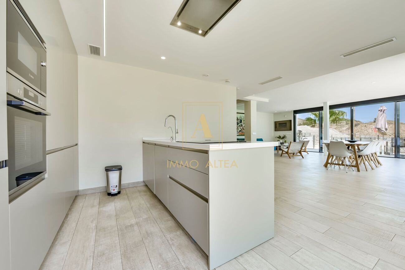 Villa for sale in Finestrat, Alicante, Spain