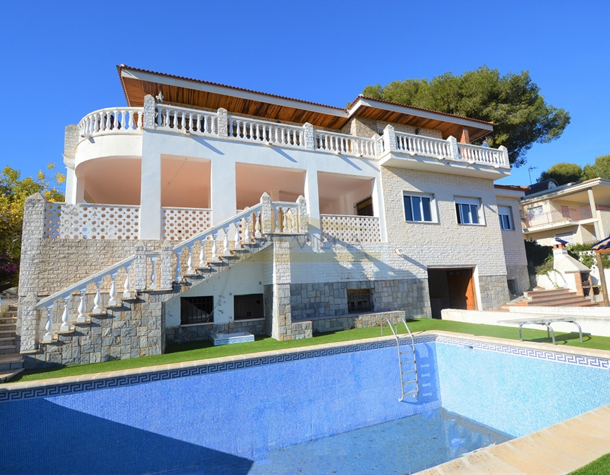 Villa en venta en Campoamor