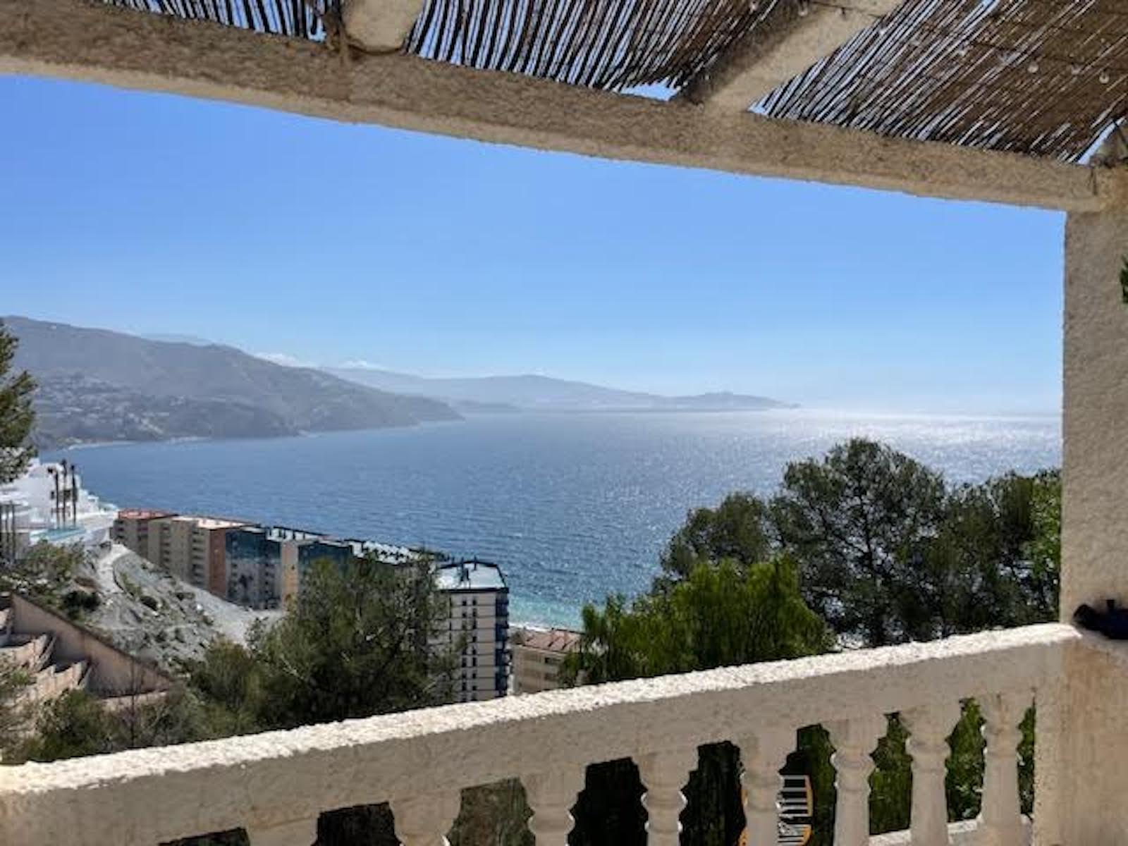 Villa en venta en Almuñecar