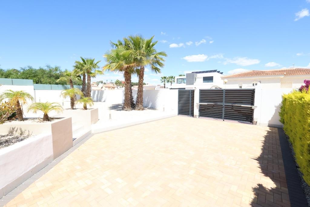 Villa for sale in Rojales, Alicante, Spain