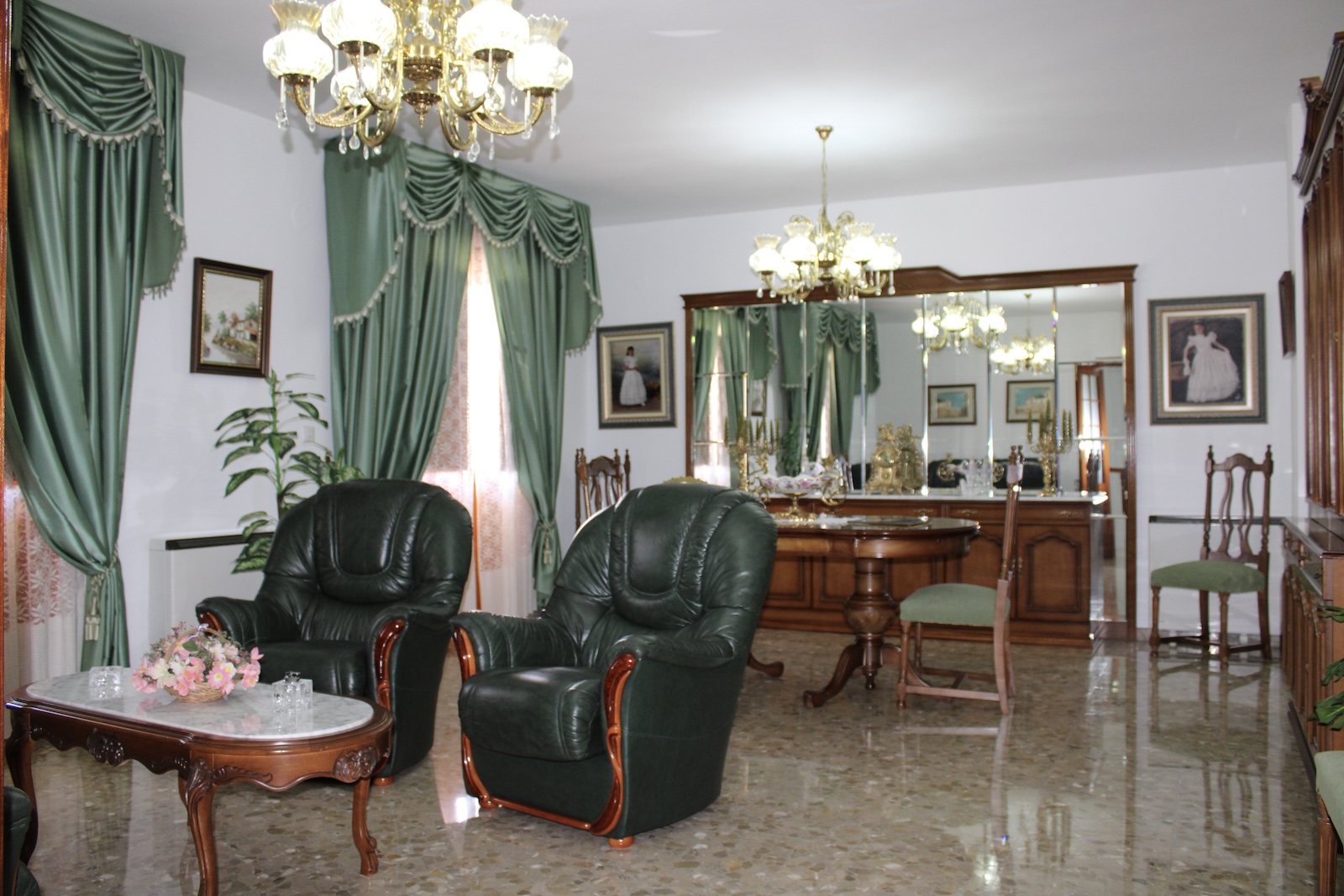 Villa en venta en Fuente Vaqueros