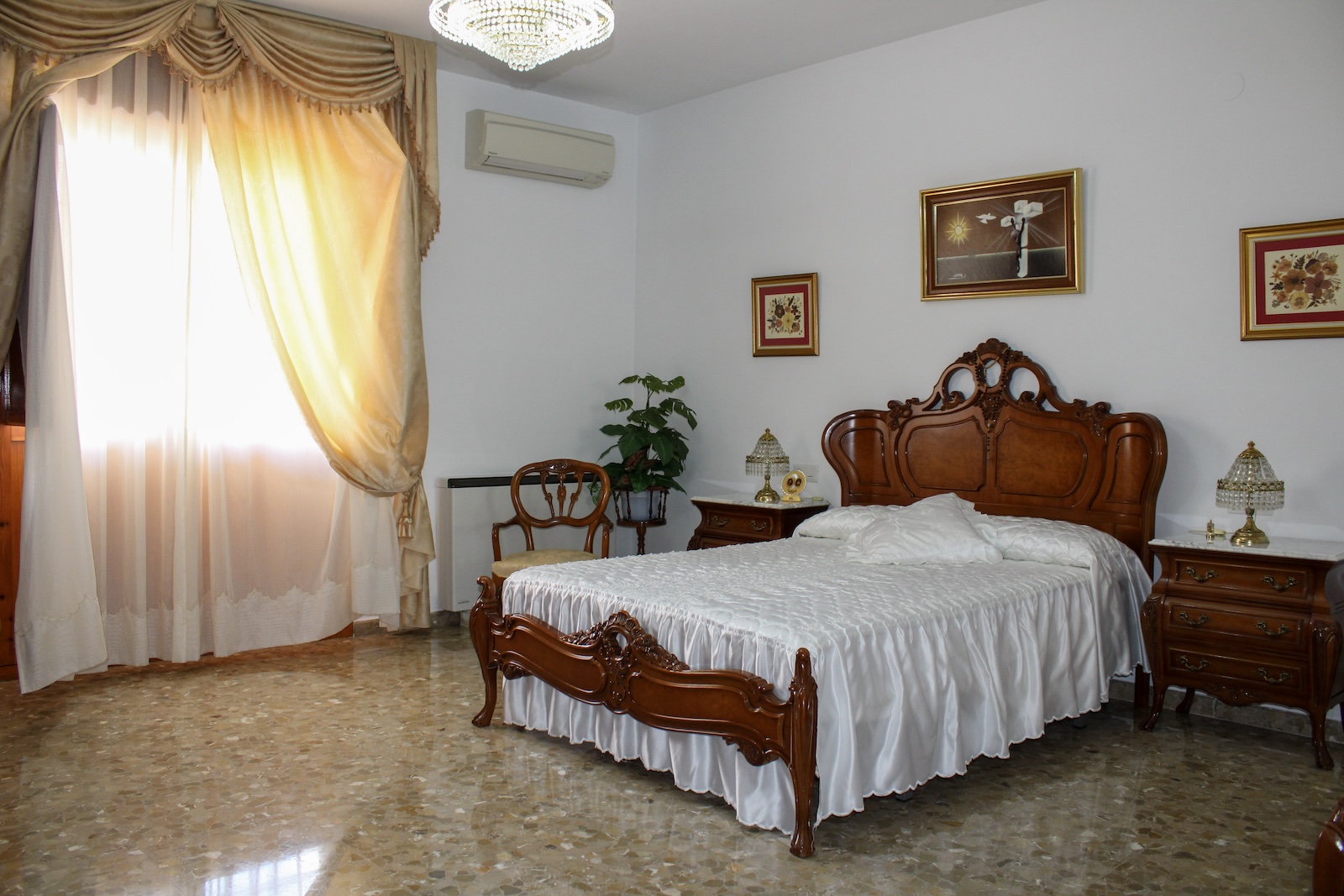 Villa en venta en Fuente Vaqueros