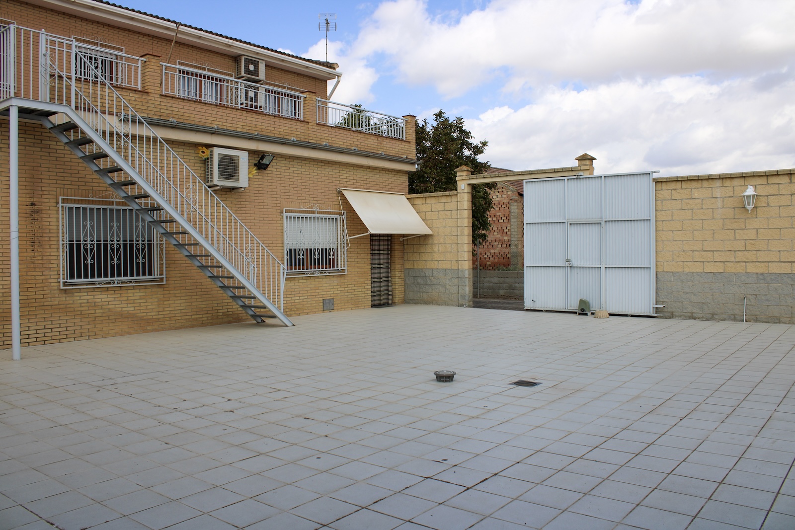 Villa en venta en Fuente Vaqueros