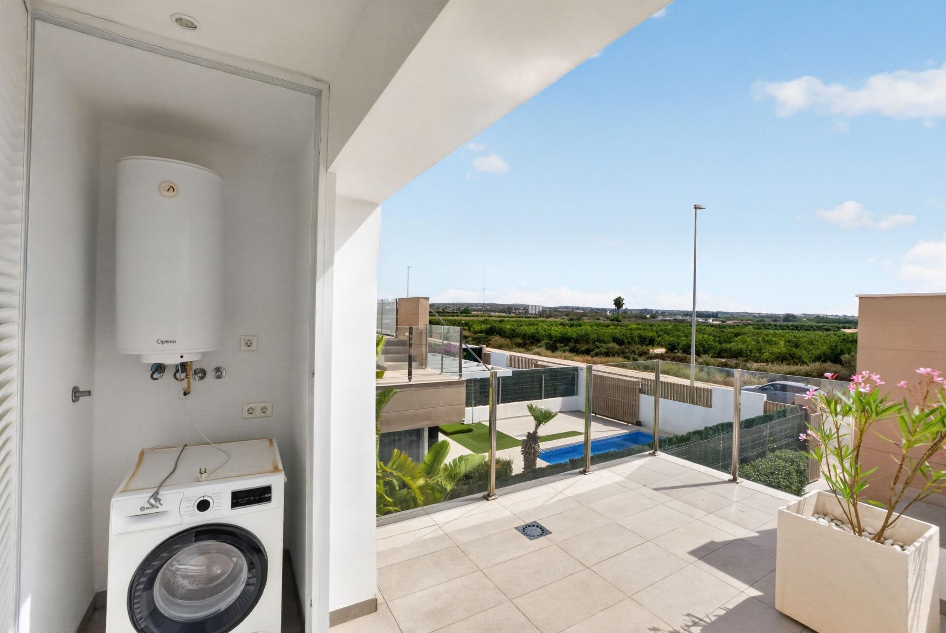 Villa for sale in Guardamar Del Segura, Alicante, Spain